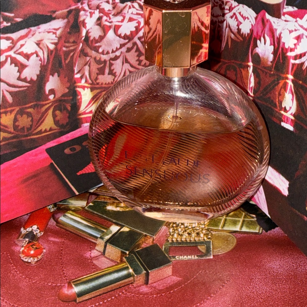 🌷⚪️🌷• ♥️ Estée Lauder x Sensuous ♥️• 🫦🌹🫦